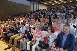 Presentación Libro Dientes retenidos I (terceros molares), patrocinado por NORMON